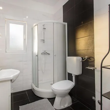 With Parking Space Brodarica, Sibenik - 21490 بروداريكا
