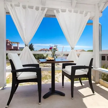 Апартаменты With Parking Space Brodarica, Sibenik - 21490 Бродарица