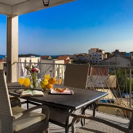 With Parking Space Brodarica, Sibenik - 21490 بروداريكا