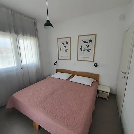 Apartamento With Parking Space Brodarica, Sibenik - 21490 Brodarica (Sibenik-Knin)