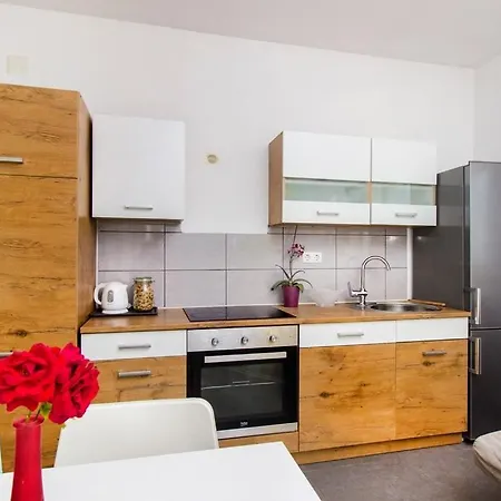 With Parking Space Brodarica, Sibenik - 21490 *