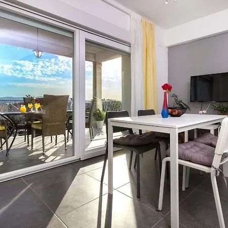 Апартаменты With Parking Space Brodarica, Sibenik - 21490 Бродарица