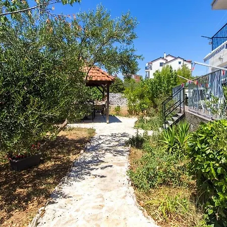 With Parking Space Brodarica, Sibenik - 21490 *