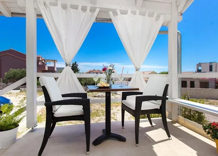 Appartement With Parking Space Brodarica, Sibenik - 21490 Brodarica (Sibenik-Knin)